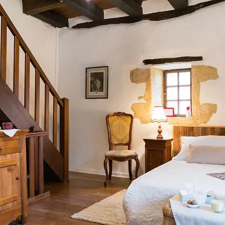Holiday home Au Coeur De Beynac, Maison De Caractere Avec Jardin Terrasse Beynac-et-Cazenac