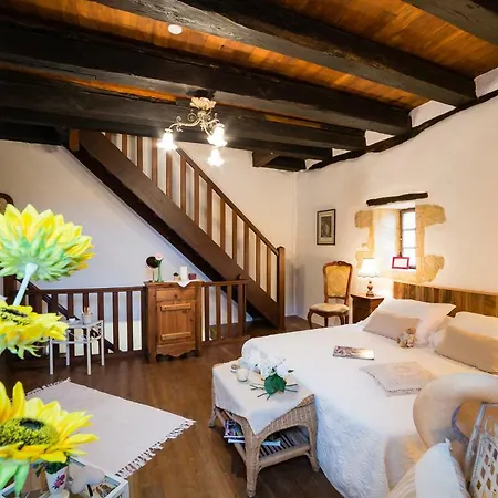 La Tour De Beynac, Xive Siecle, Au Coeur Du Village Дом отдыха Бейнак-э-Казенак